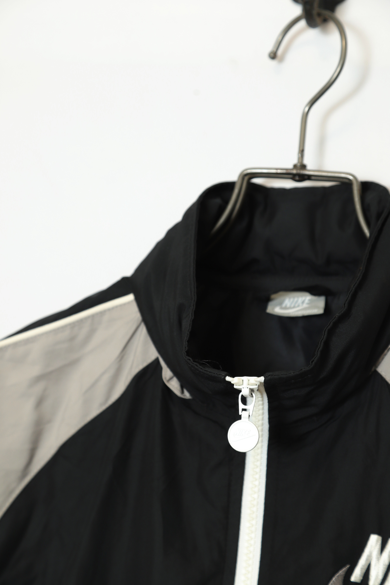 Alternative view of USED NIKE TRACK JACKET/M