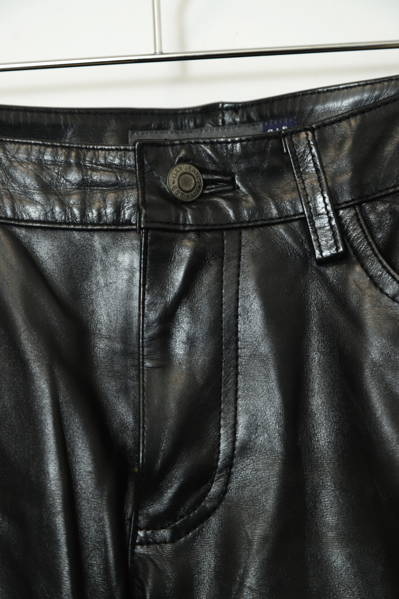 Alternative view of USED GAP LEATHER PANTS/W66