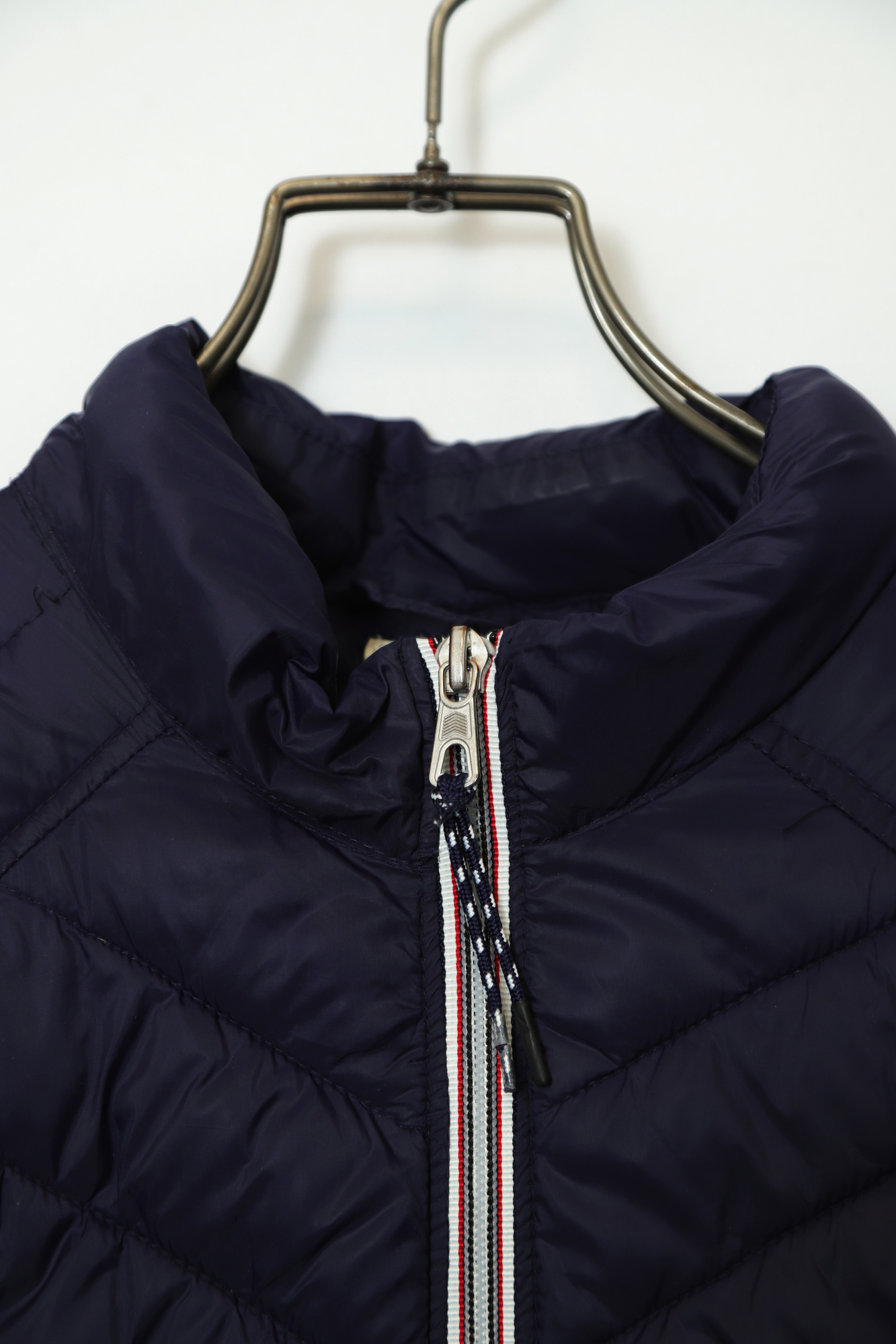 Alternative view of USED GAP DOWN VEST/M
