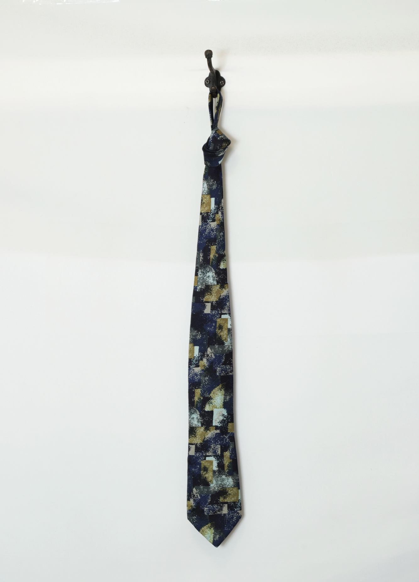 Alternative view of USED PRINTED PATTERN SILK NECKTIE/F