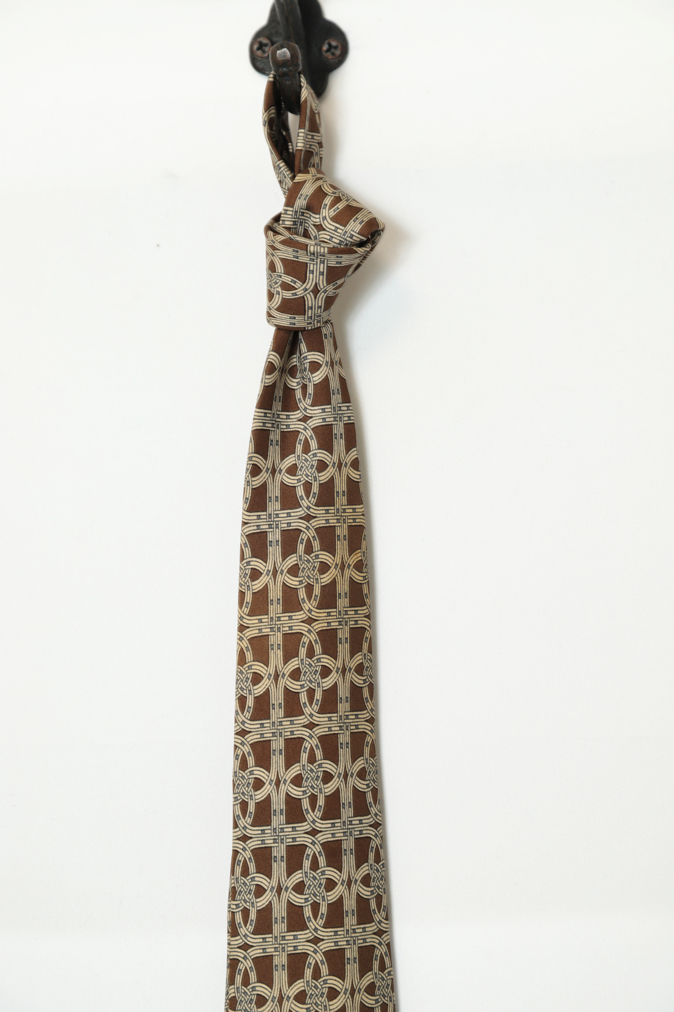 Alternative view of USED HERMES PATTERN NECKTIE/F