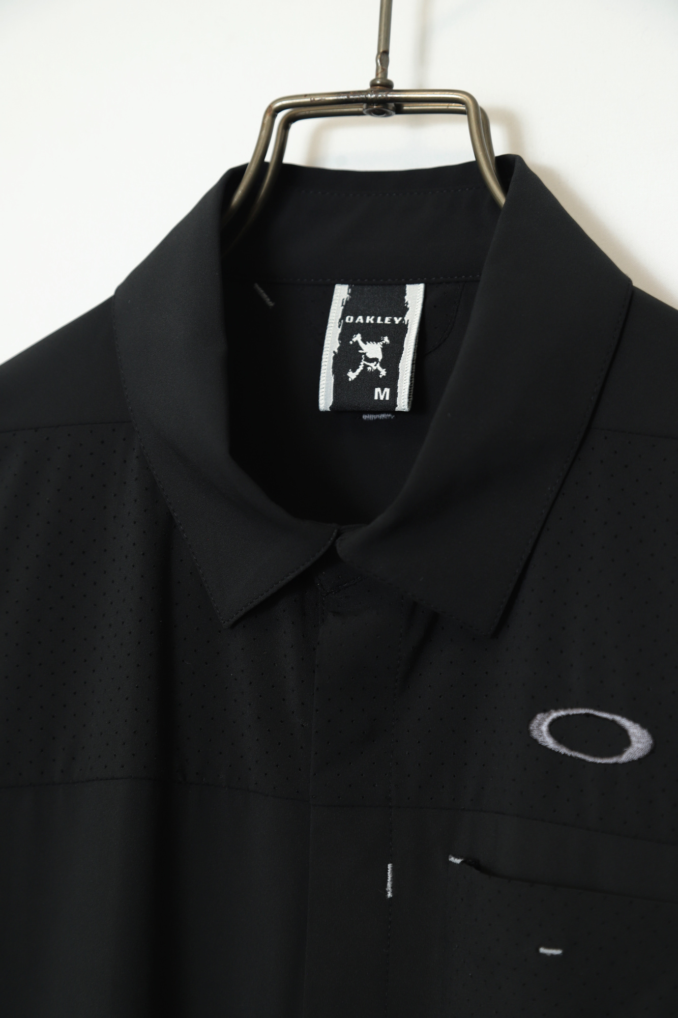 Alternative view of USED OAKLEY SHIRT/M