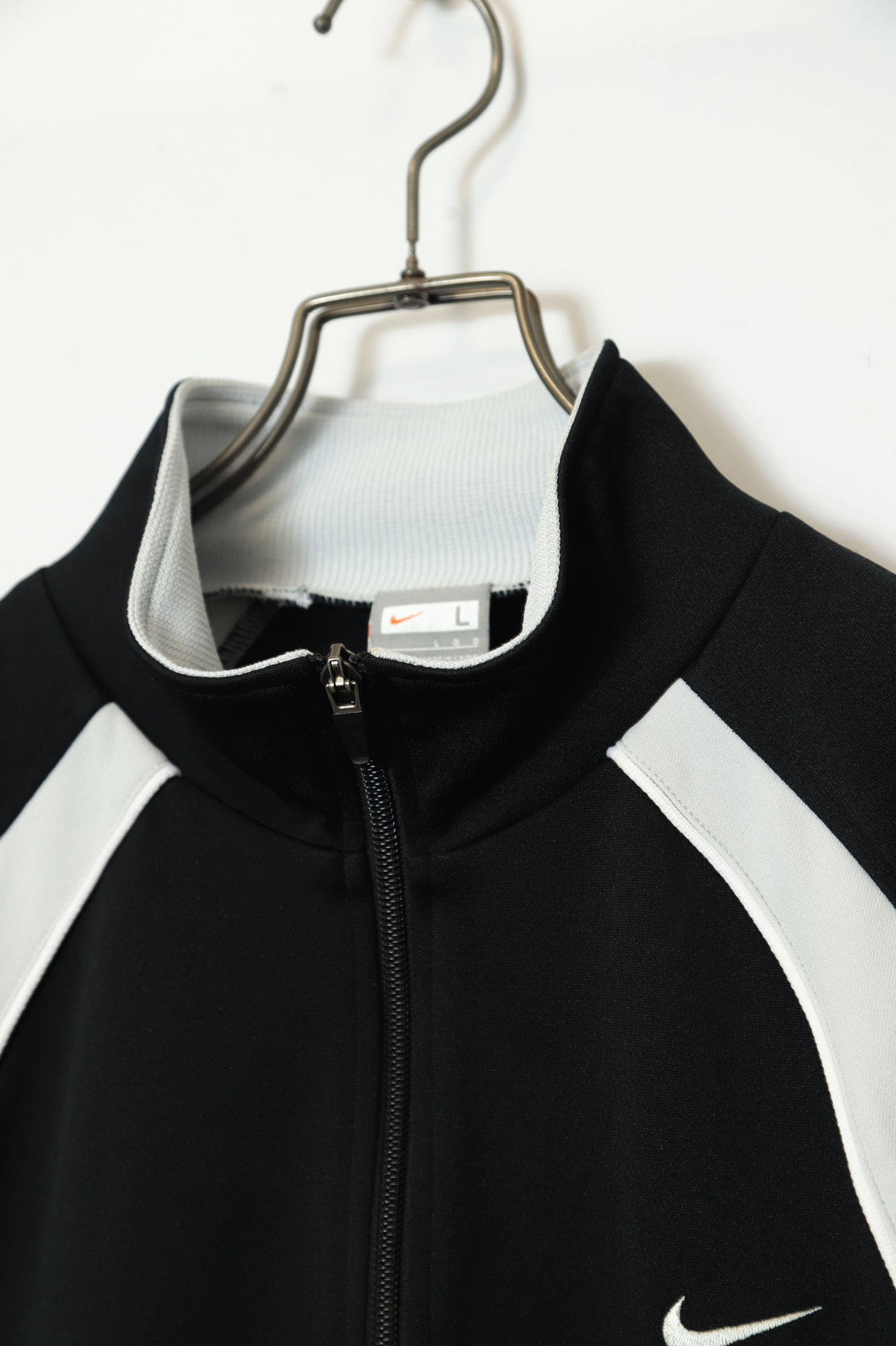 Alternative view of USED NIKE TRACK JACKET/L