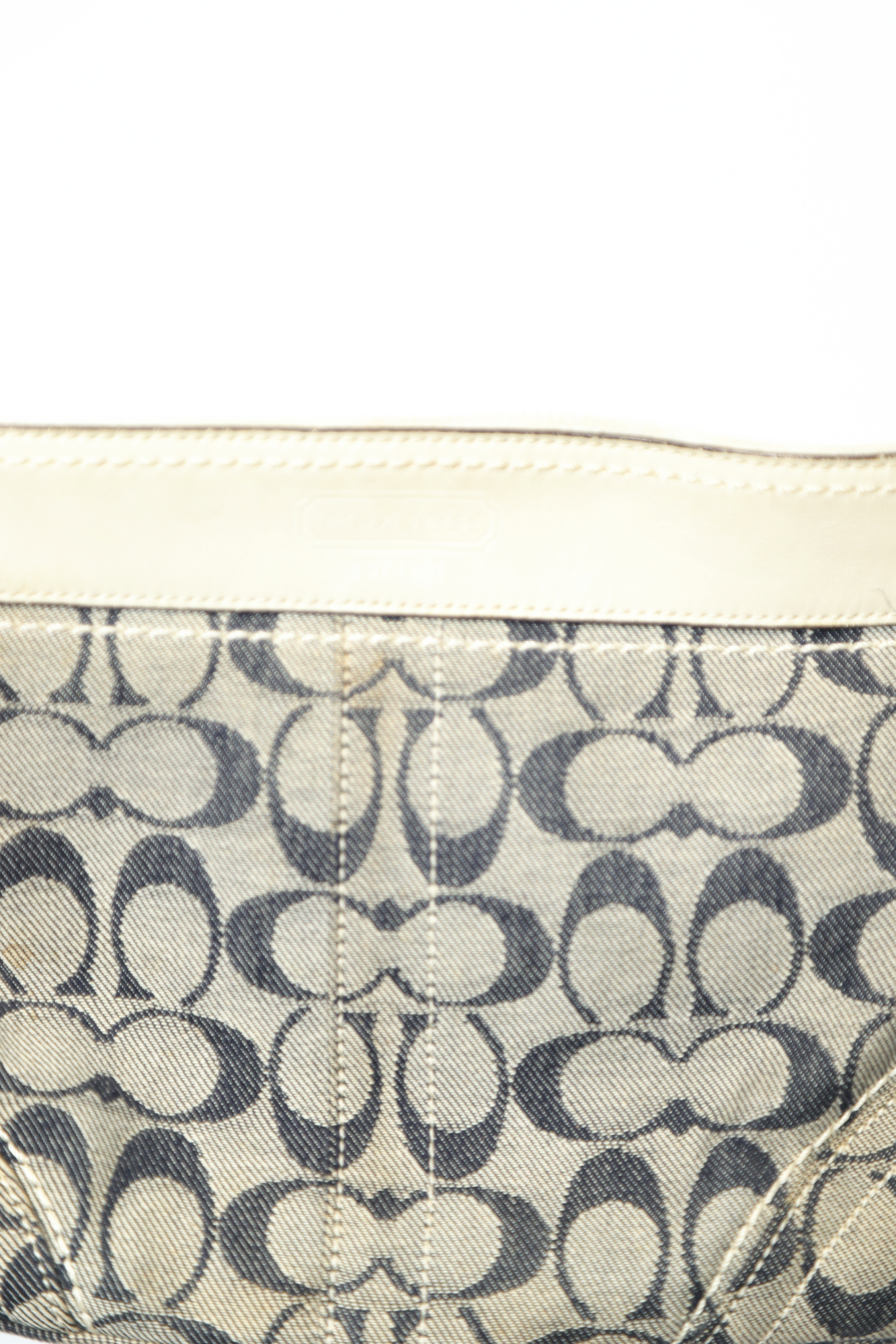 Alternative view of USED COACH BAG/F