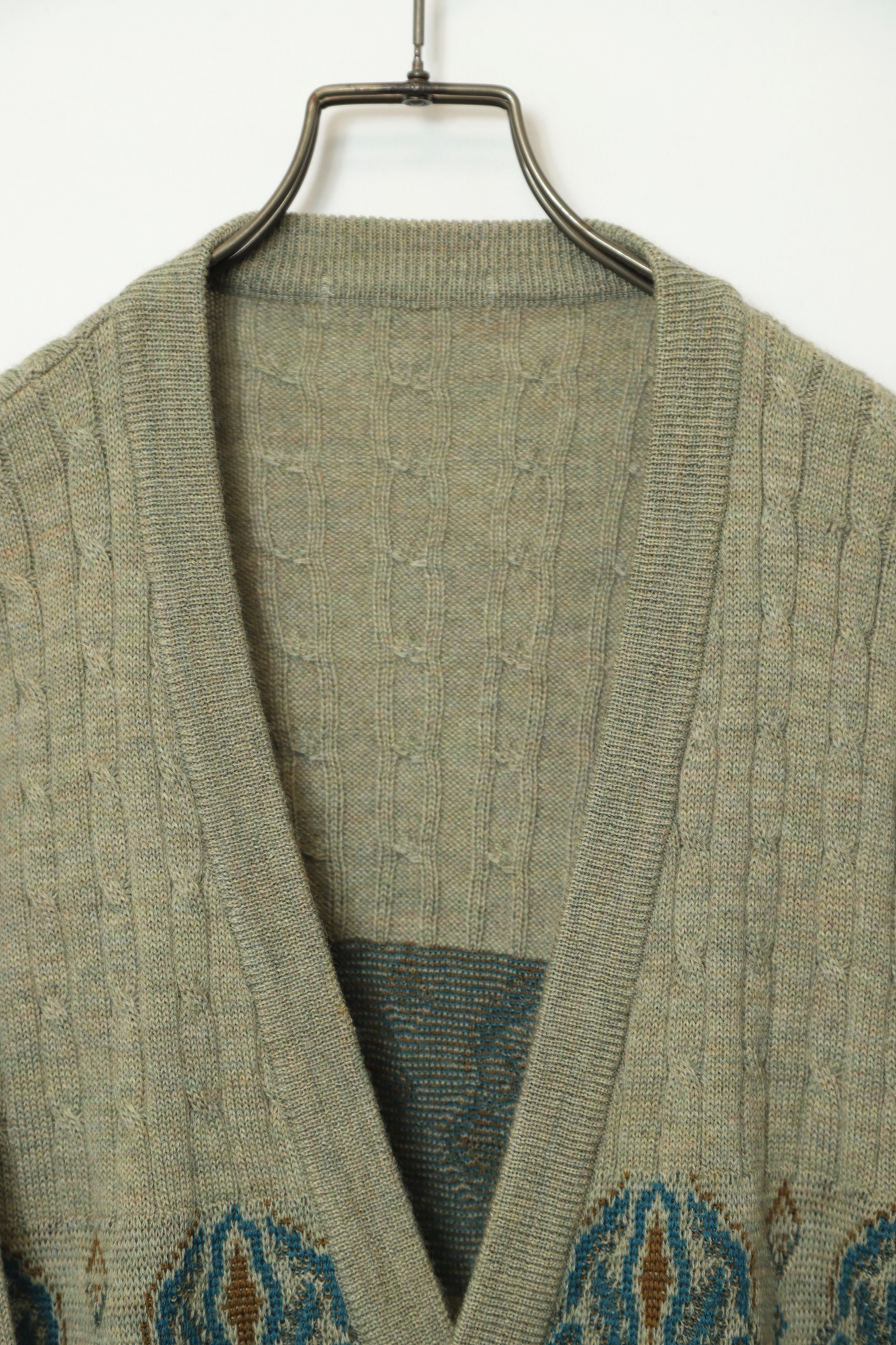 Alternative view of VINTAGE JAQUARD KNITTED CARDIGAN/M